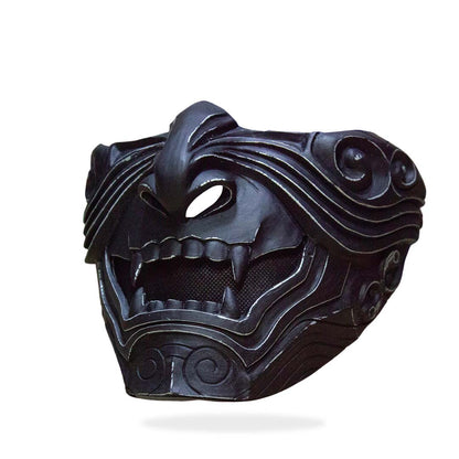 Masque Samouraï aux Crocs Affûtés
